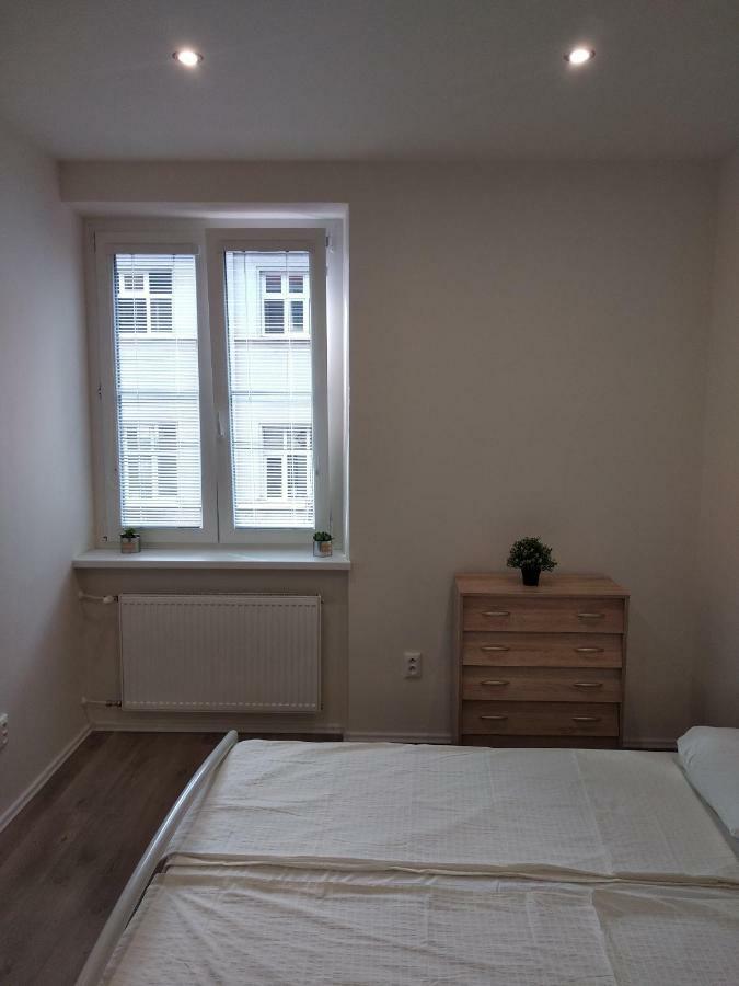 Kate & Jenny Apartments - Cosy Place In The City Center Bratislava Exteriör bild